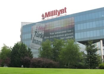 Milliyet yazarından, Yeni Asya’nın 15 Temmuz karikatürüne sert tepki