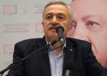 Maaşından şikayet etmişti: AKP’li vekilin İBB’den kazandığı para dudak uçuklattı
