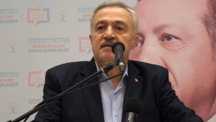 Maaşından şikayet etmişti: AKP’li vekilin İBB’den kazandığı para dudak uçuklattı