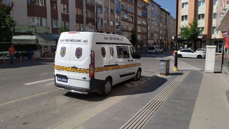 Sivas’a bayram için gelmişti, evde ölü bulundu