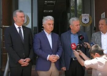 CHP: İnşallah bize devredecekleri devlet de bu durumda değildir