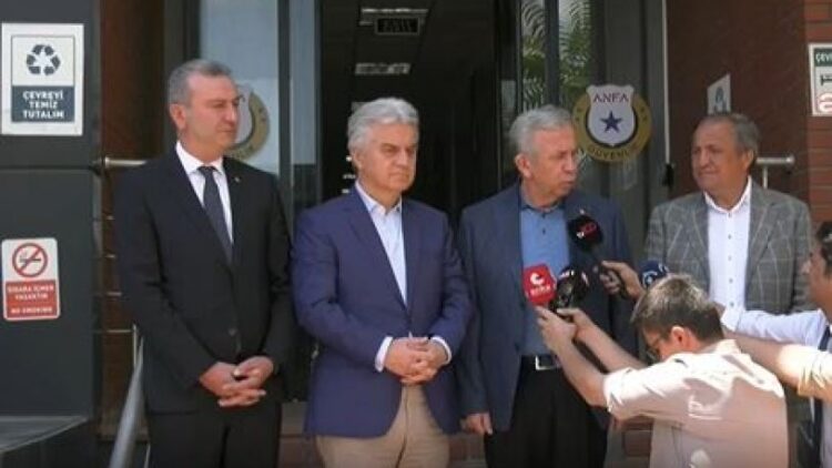 CHP: İnşallah bize devredecekleri devlet de bu durumda değildir