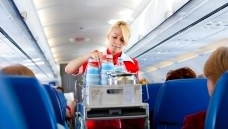 Kabin görevlisinden dikkat çeken itiraf: “Mecbur kalmadıkça…”