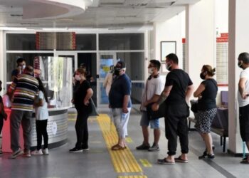 Uzmandan uyarı: Koronavirüsten yoğun bakımlara yatışlar başladı