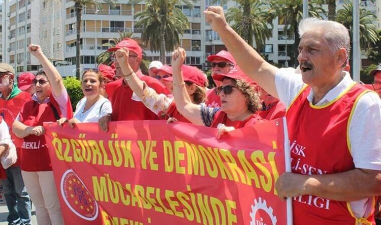 Emekliler alanlardan seslendi: ‘İnsanca yaşamak istiyoruz’