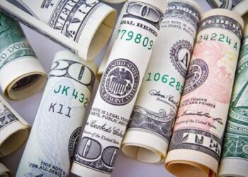 Kararın ardından dolar 17’nin kapısına dayandı