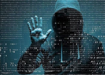 Tarihteki en büyük sızıntı: İnternette satışa çıkardı