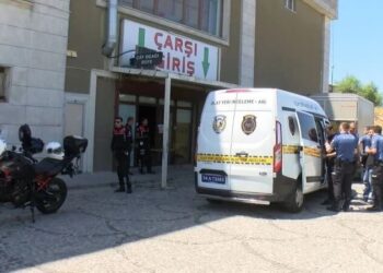 İstanbul’da saldırgan, avukat ve kadın davacıyı öldürdü