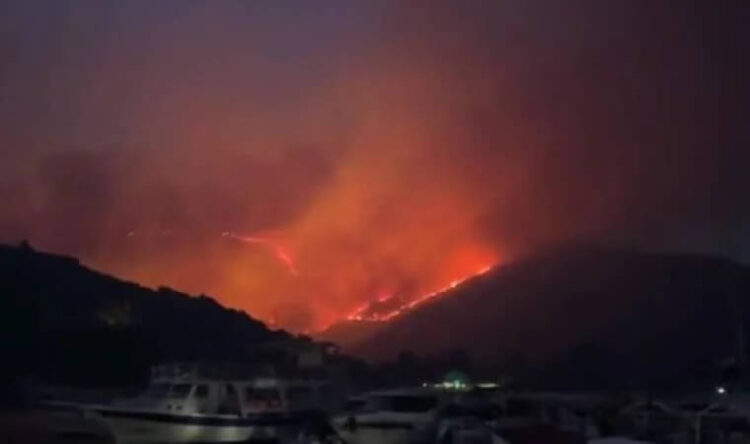 Geçen seneden ders çıkarılmadı: Datça da yanıyor!