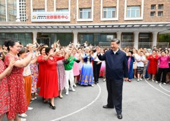 Xi, Xinjiang’ın Kuşak ve Yol işbirliğinde merkezlerden biri olduğunu söyledi