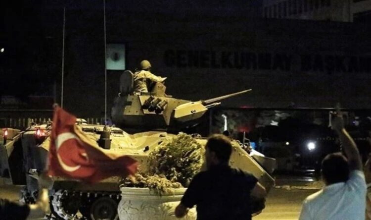 Eski belediye başkanına ’15 Temmuz’ gözaltısı