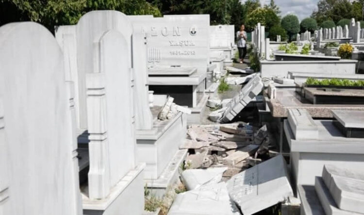 Mezarlığa saldırıda yeni gelişme