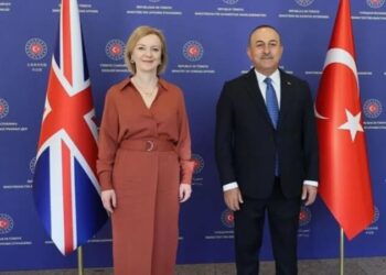 İbreyi Türkiye’ye çevirdiler: Göçmenleri göndermek için teklif hazırlıyorlar!