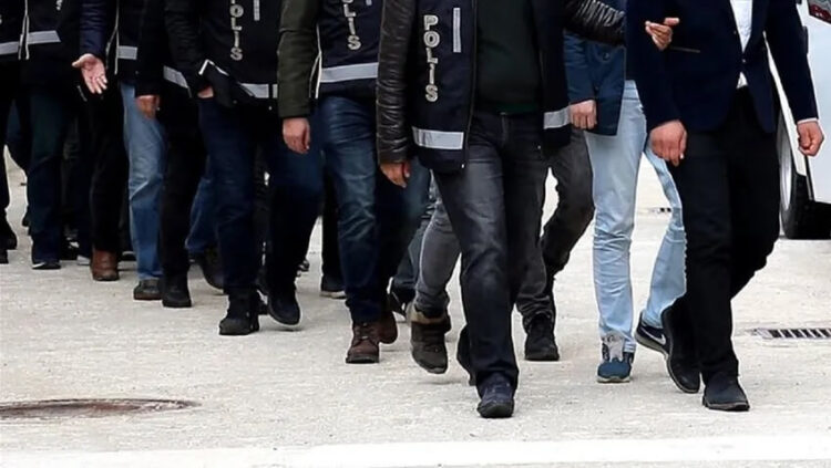 8 ilde ‘FETÖ’ operasyonu: 34 gözaltı kararı