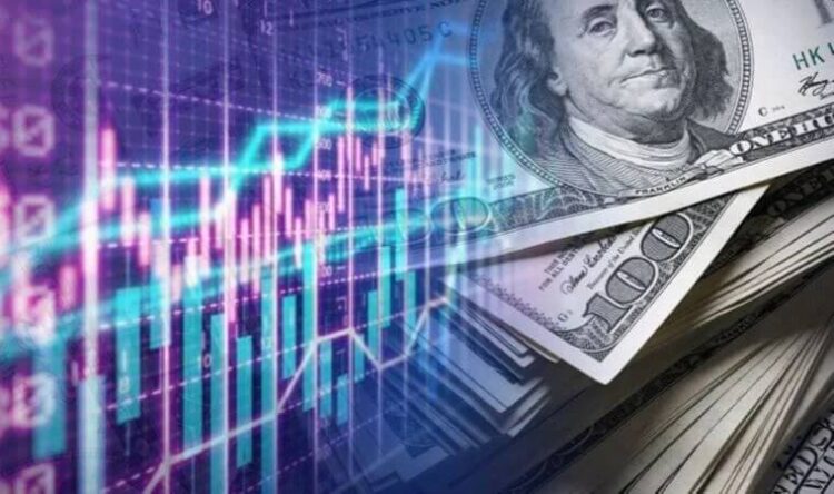 Merkez kararı öncesi dolar yeniden zirve tazeledi