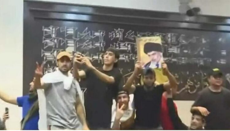 Irak’ta Meclis binasına baskın