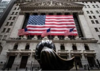 ABD’nin GSYH’si ikinci çeyrekte de daraldı