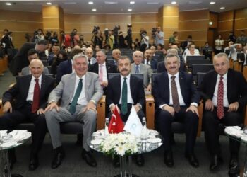 Kavcıoğlu ve ile sanayiciler arasında tartışma