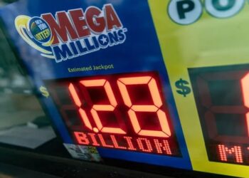 Piyangodan rekor para ödülü kazandı