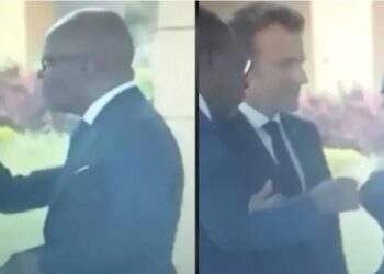 Beninli bakanın Macron’un dokunduğu omzunu silkelemesi gündemde