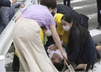 Eski Japonya Başbakanı Shinzo Abe’ye suikast girişimi!