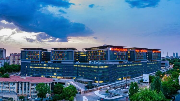 Devlet hastanesinde koronavirüs testi krizi