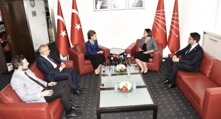 CHP ve İYİ Parti heyetlerinden bayramlaşma ziyareti