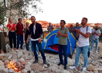 Fetihtepe’de yıkılan evin yerine çadır kuruldu: ‘Bu zulüm bitsin artık’