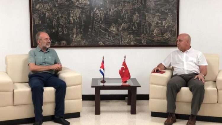 TKP’den Küba’ya ziyaret….