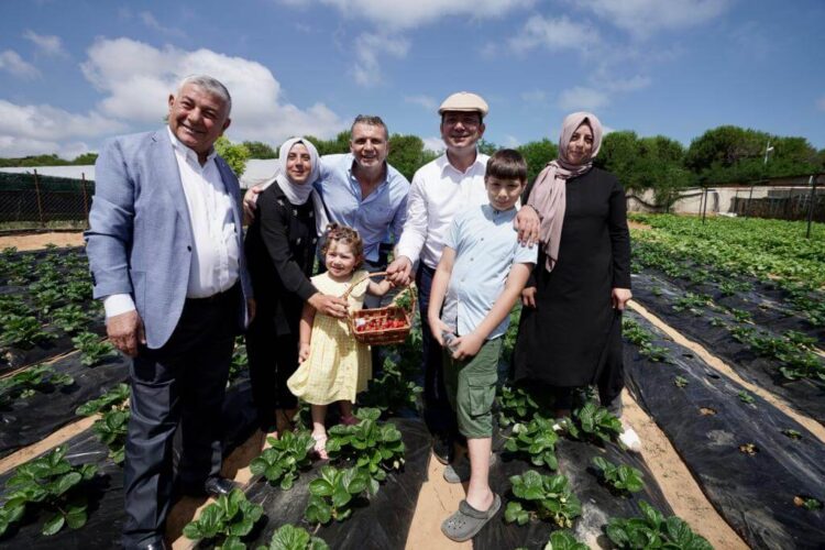 İmamoğlu: Ayrıştırıcı akla karşı bir arada, dimdik durmalıyız