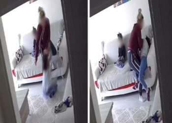 2 kızını darbeden anneye gözaltı
