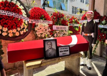Murat Ongun’un babası Nihat Ongun toprağa verildi