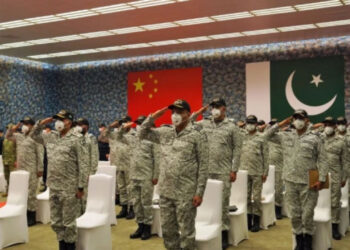 Çin ve Pakistan ortak deniz tatbikatına başladı