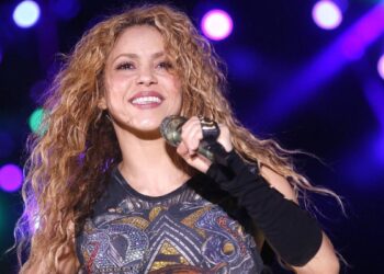 Ünlü şarkıcı Shakira için 8 yıl hapis cezası isteniyor