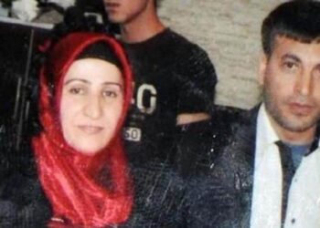 Eşini elektrik vererek öldürmüştü: Mahkeme ‘eziyet yok’ dedi