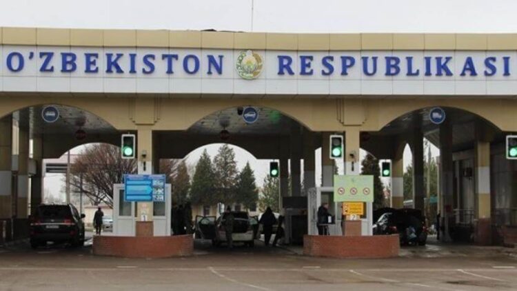 Özbekistan’da sokağa çıkma yasağı başladı