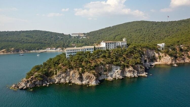 Heybeliada Sanatoryumu’nun Diyanet’e tahsisi iptal edildi