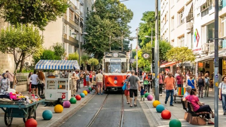 Geçinemiyoruz Platformu: “8 bin TL altındaki ev ilanlarının giderek azalıyor”