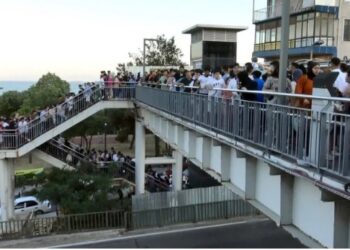 Metrobüste bayram yoğunluğu
