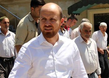 Bilal Erdoğan tavukçu açtı