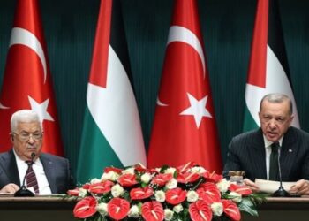 Erdoğan, Filistin Devlet Başkanı Abbas’ı resmi törenle karşıladı