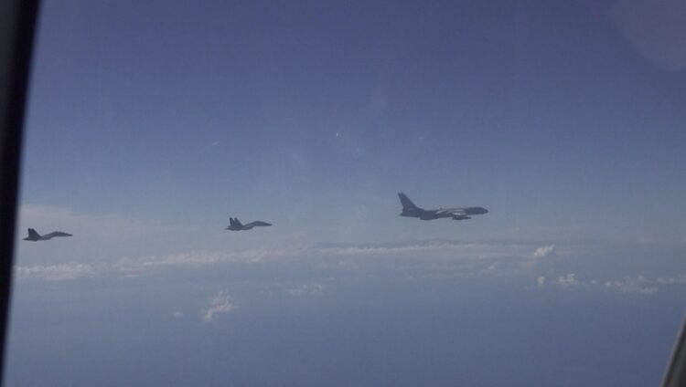 Çin Halk Kurtuluş Ordusu, hassas vuruş yeteneklerini denemek için ortak tatbikatlara devam ediyor