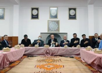 Erdoğan, Hüseyin Gazi Cemevi’nde muharrem iftarına katıldı