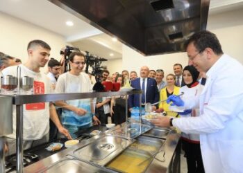 Bağcılar, Kent Lokantası’na ve yeni İtfaiye İstasyonu’na kavuştu