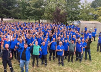 Hakları için iş bırakan Standard Profil işçilerinin eylemi kazanımla sonuçlandı