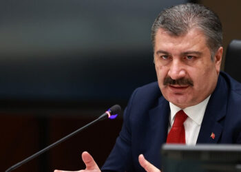 Fahrettin Koca koronavirüse yakalandı