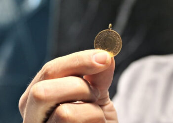 Altında ‘ayar’ tuzağı: Sattıkları altınla kuyumcuyu dolandırdılar