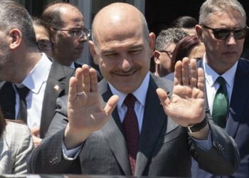 ‘Süleyman Soylu, AKP’li eski bakanın ofisini dinletti’ iddiası