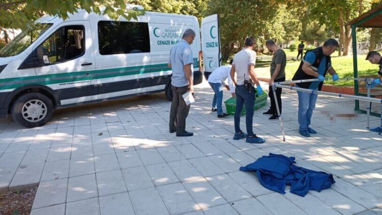 Uzman çavuş, parktaki bankta ölü bulundu!