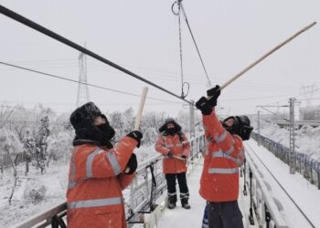 Çin’in en kuzeydeki yüksek hızlı tren demiryolu 80 milyondan fazla yolcu taşıdı
